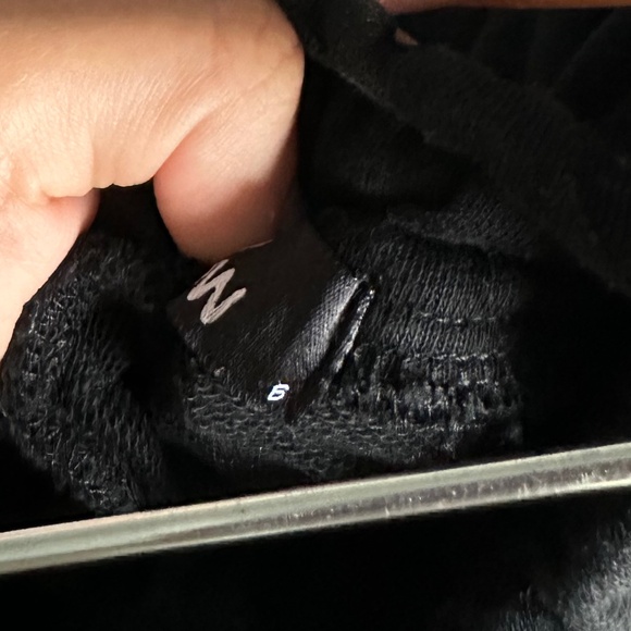 Girls HELLO YELLOW BLACK PARIS PRINT SWEAT skirt - Picture 5 of 5